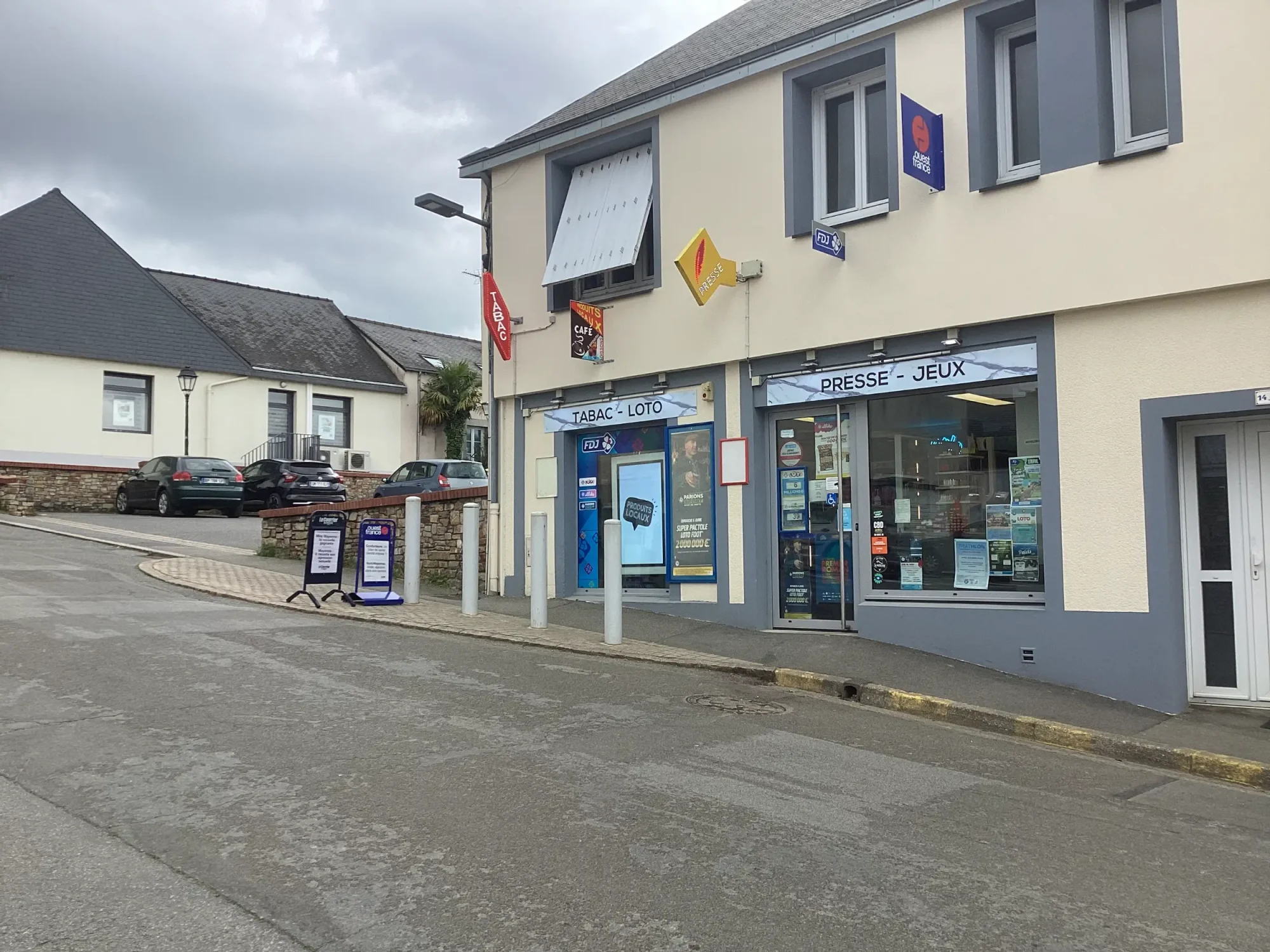 devanture tabac port brillet